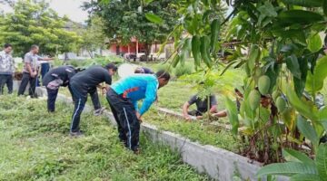 Cabang Dinas Pendidikan Aceh Tenggara Gelar Gotong Royong dan Penanaman Pohon Sambut Idul Adha 1447 H