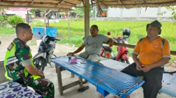 Babinsa jalin komsos dengan warga binaan