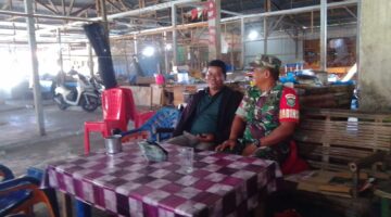 Tetap jalin silaturahmi Babinsa Koramil 04 Beutong pertebal komsos terhadap Warga Desa Binaannya