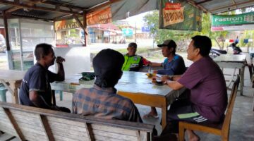 Babinsa jalin komsos dengan warga binaan