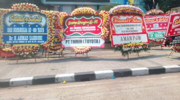 Apresiasi Mengalir di HUT Bhayangkara ke-80, Polres Metro Jakarta Utara Dipenuhi Karangan Bunga
