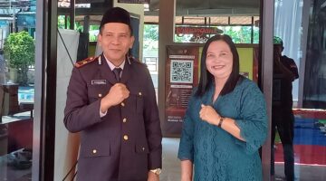Pendeta Eva Metanfanuan Mendoakan Para Anggota Kepolisian Pada HUT Bhayangkara ke-80