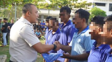 Wujud Nyata Pelayanan Prima, Lapas Narkotika Langkat Bagikan Paket Alat Mandi dan Pakaian untuk Warga Binaan