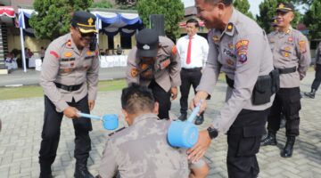 27 Personel Polres Sergai Terima Kenaikan Pangkat, Kapolres Tekankan Peningkatan Tanggung Jawab