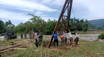 Jembatan Gantung Perintis Masuk Tahap Pemasangan Besi Pylon
