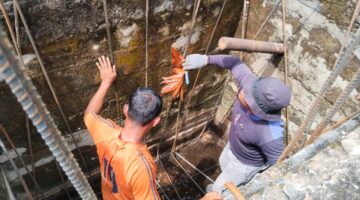 Babinsa dan Warga Kebut Pembangunan Jembatan Gantung Perintis Akses Warga Kian Dekat Terwujud