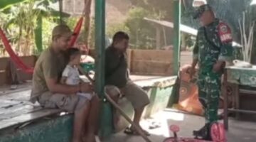 Babinsa Ciptakan Keakraban dengan Warga Binaan Melalui Komsos