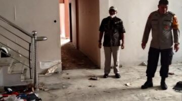 Monitoring Di Jalan Badak, Bhabinkamtibmas Polsek Rambutan Sampaikan Pesan Kamtibmas 