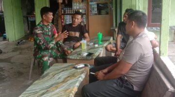 Babinsa Komsos dengan Pemuda, Tanamkan Nilai Nasionalisme