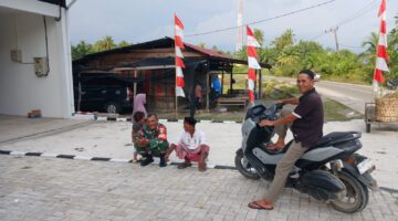 Sarana Babinsa Jaga Silaturahmi Dan Lebih Dekat Dengan Warga Melalui Komsos