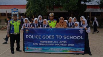 Satlantas Polres Tebingtinggi Edukasi Pelajar Dan Pengendara Untuk Tertib Berlalu Lintas