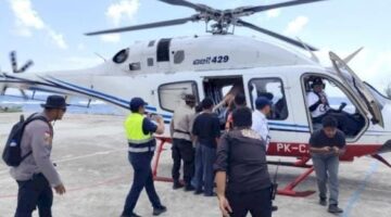 Polri Evakuasi Dua Warga Palue Lewat Jalur Udara, Lansia Korban Reruntuhan dan Ibu Hamil