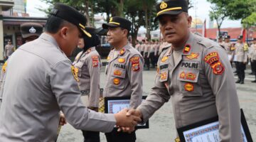 Kapolres Aceh Tenggara Beri Penghargaan Tiga Kapolsek Terbaik, Kebersihan Mako Jadi Perhatian