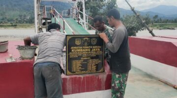 Pembangunan Jembatan Gantung Perintis di akhiri Dengan Pemasangan Prasasti, Jembatan Gantung Perintis