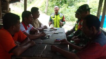 Babinsa Posramil Darul Hasanah Gencar Himbau Warga Masyarakat Cegah Kebakaran Hutan dan Lahan