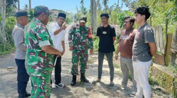 Antisipasi Karhutla Babinsa Koramil 02/Seunagan Laksanakan Komsos dan Patroli Di Wilayah Binaan.