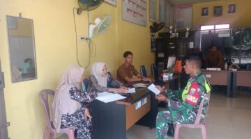 Babinsa Pos Ramil Tripa Makmur Sosialisasi Karhutla Bersama Bhabinkamtibmas dan Aparatur Desa Neubok Yee PP