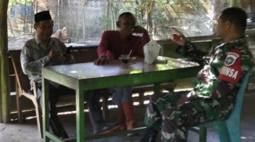 Jalin komunikasi yang baik dengan mitra karib Babinsa komsos di wilayah binaan