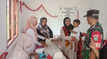 Babinsa 02/Seunagan Dampingi Kegiatan Posyandu Di Desa Binaan