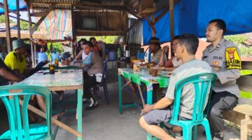 Personel Babul Makmur Sampaikan Imbauan Karhutla Saat Sawe Kede Kopi