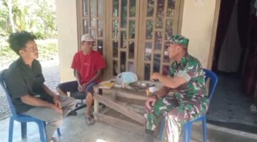 Babinsa Ciptakan Keakraban dengan Warga Binaan Melalui Komsos