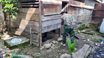 Sasaran RTLH Mulai Dibongkar Oleh Anggota Satgas TMMD 130 Kodim 0108/Agara