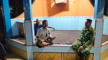 Patroli Malam di Nogosari, Babinsa Ajak Warga Perkuat Ronda dan Waspada Bahaya Kebakaran