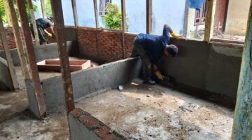 Tahap Plester Dinding Pembangunan RTLH Milik bapak Yahya Dahani Terus Dikebut Satgas TMMD ke-130 kodim 0108/Agara